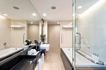 Radisson Suites Bangkok Sukhumvit