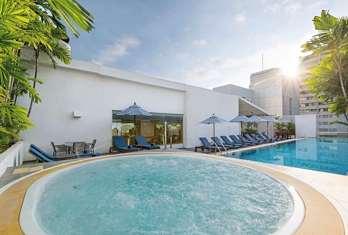 Radisson Suites Bangkok Sukhumvit