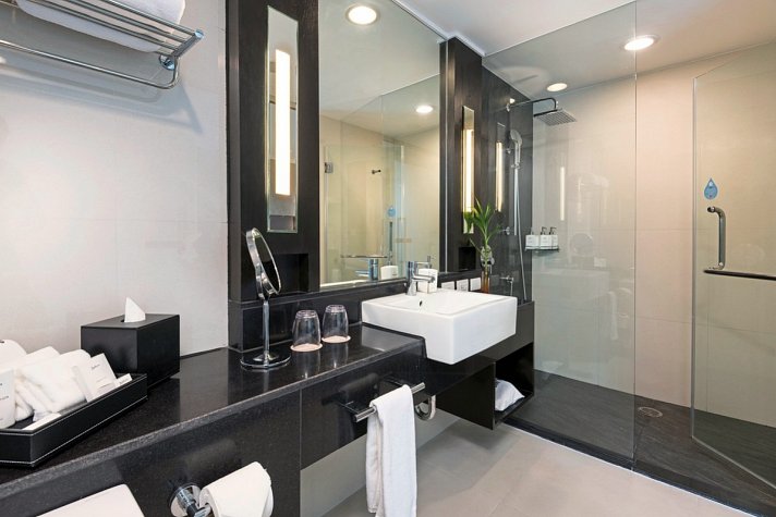 Radisson Suites Bangkok Sukhumvit