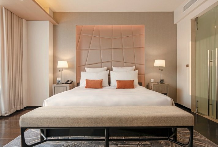 VIE Hotel Bangkok - MGallery - Wohnbeispiel Deluxe (Zimmercodierung UD1)