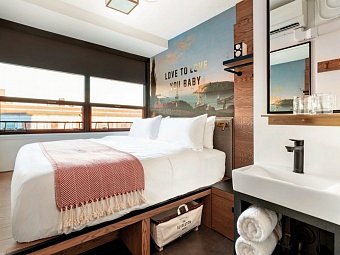 The Revolution Hotel - Wohnbeispiel Premium Room, 1 King Bed (Zimmercodierung UG2)