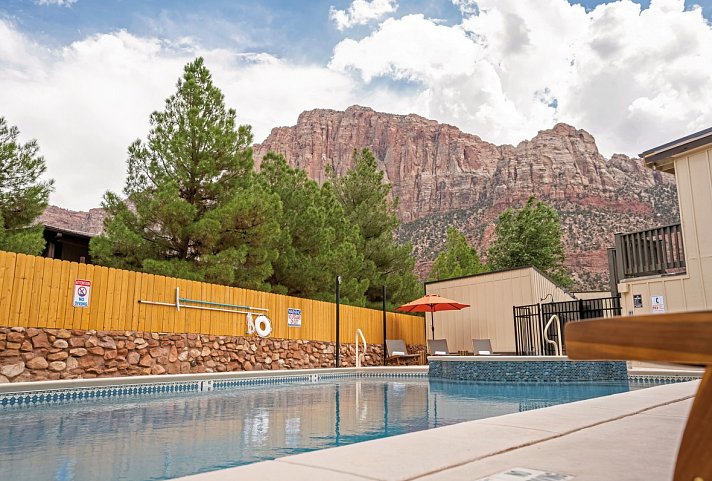 Petty Ranch Inn