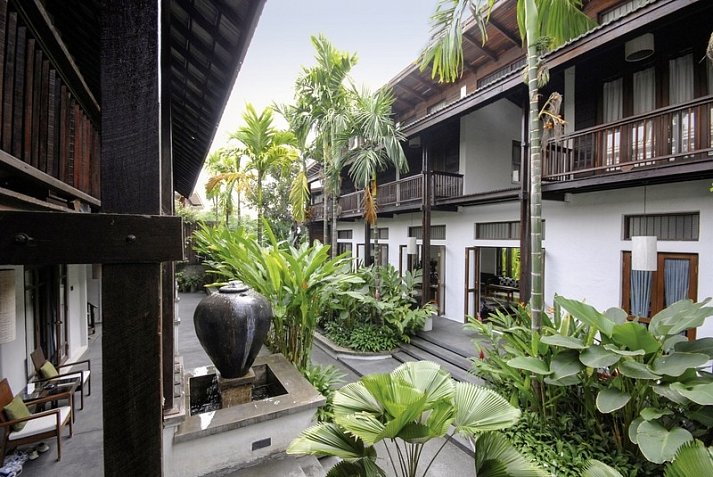 Banthai Village
