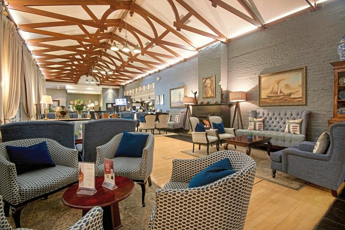 The Commodore Hotel