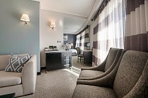 The Commodore Hotel