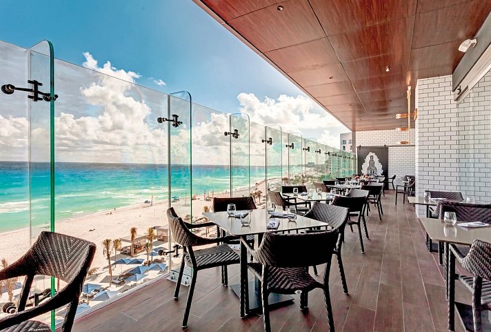 Royalton Chic Cancun