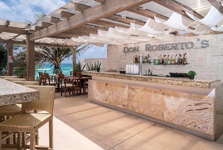 Flamingo Cancun Resort