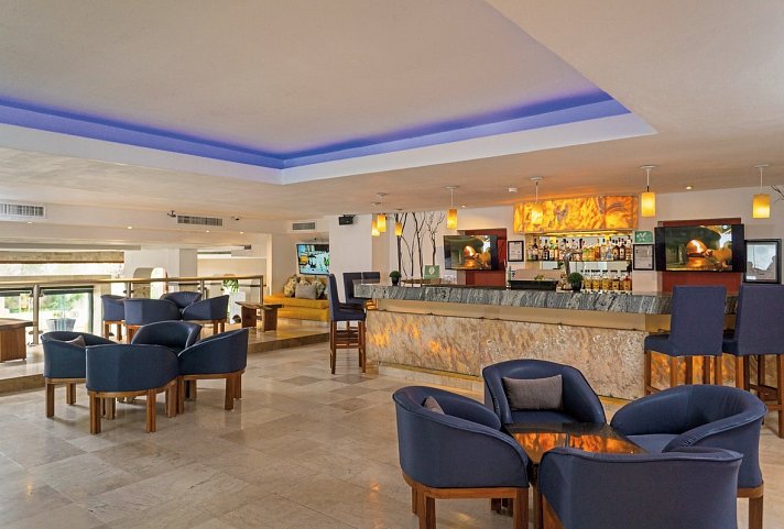 Flamingo Cancun Resort