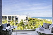 TRS Coral Hotel - Wohnbeispiel Juniorsuite Beachside Oceanview (Zimmercodierung J9O)
