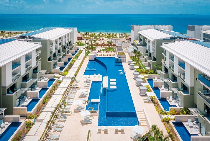 Catalonia Grand Costa Mujeres