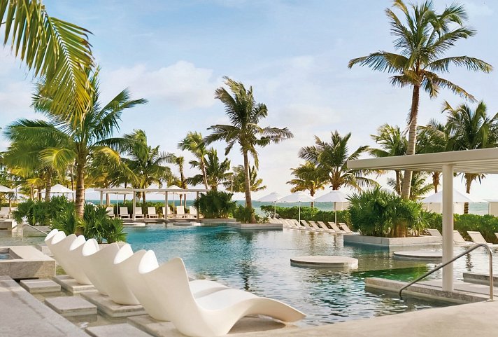 SLS Playa Mujeres