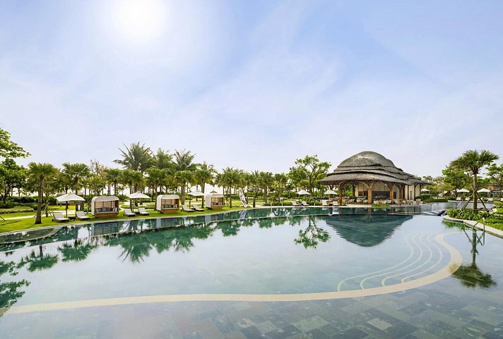 New World Hoiana Beach Resort