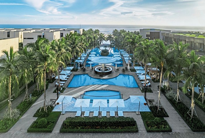 Shilla Monogram Danang