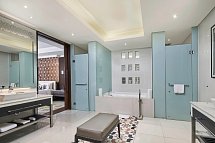 Samabe Bali Suites & Villas - Beispiel Bad 2 Bedroom Ocean Pool Villa (Zimmercodierungen WB2, VB2 & VB3)