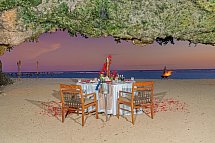 Samabe Bali Suites & Villas