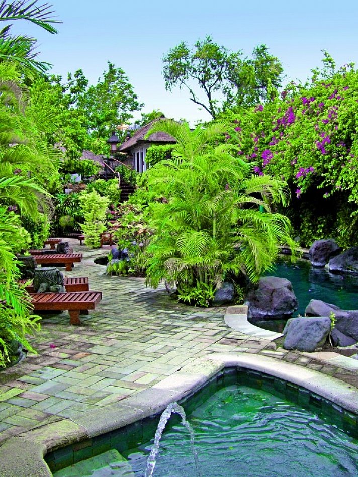 Poppies Bali