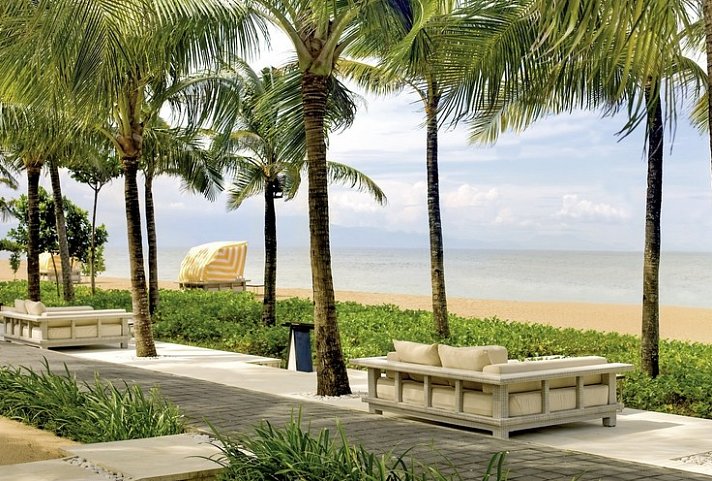 The Royal Santrian Luxury Beach Villas