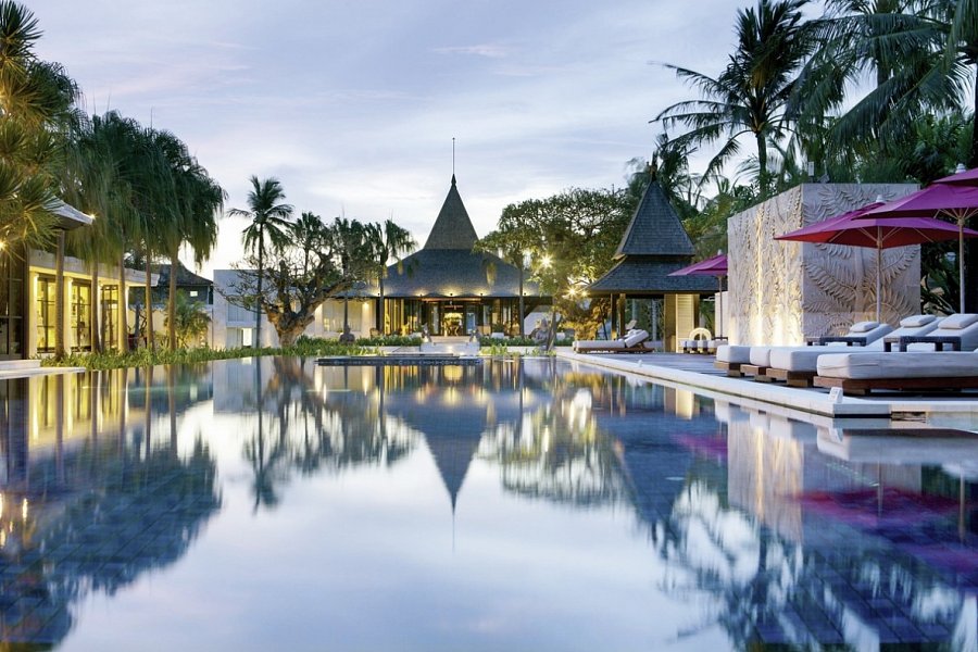 The Royal Santrian Luxury Beach Villas