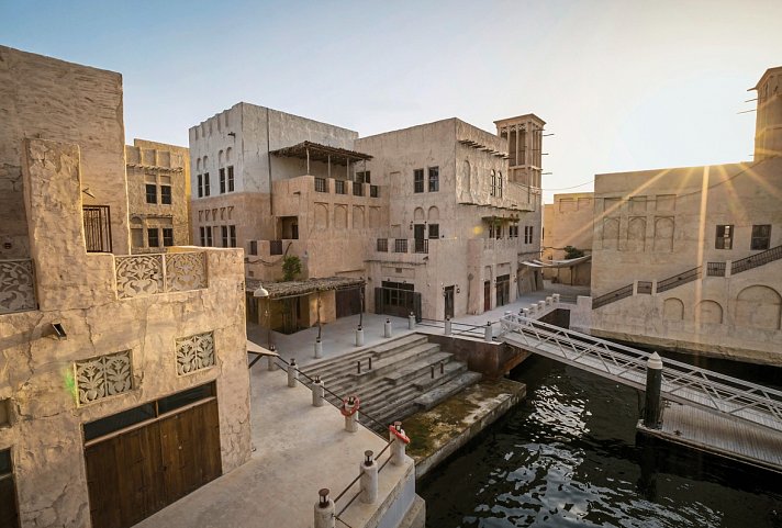 Al Seef Heritage Hotel Dubai, Curio Collection By Hilton