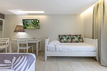 La Pagerie Tropical Garden Hotel - Wohnbeispiel Confort Gardenview Triple (Zimmercodierung UUG)