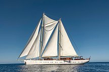 CHRONOS - Segeln unter Palmen - Segelschiff Chronos