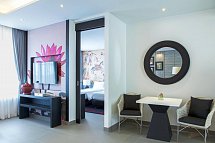 The Pavilions Phuket - Wohnbeispiel Tropical View Suite (Zimmercodierung WB1)