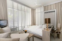 SALA Phuket Mai Khao Beach Resort - Wohnbeispiel Deluxe Balcony (Zimmercodierung UD2)
