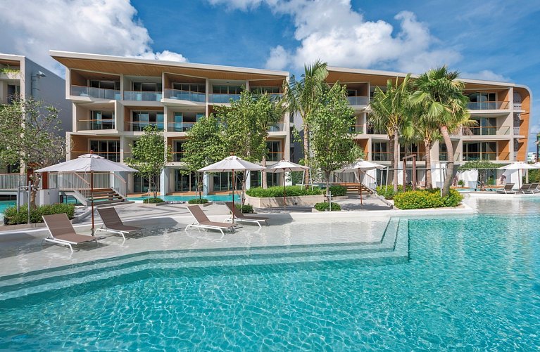 Wyndham Grand Nai Harn Beach Phuket
