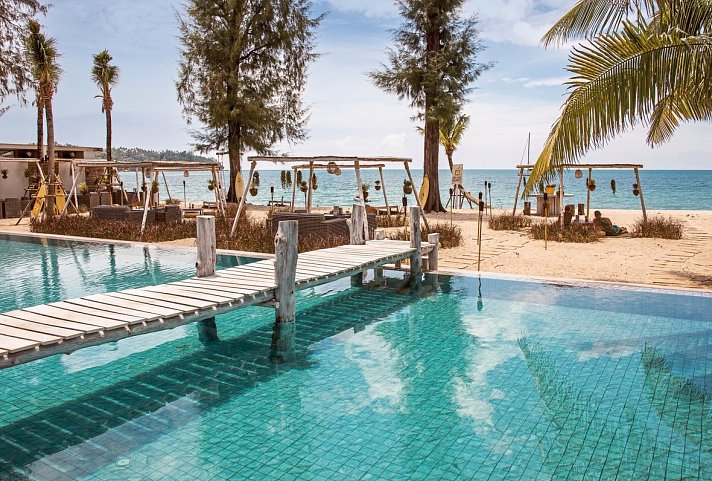 Twinpalms Tented Camp Phuket - Strandbar „The Lazy Coconut“