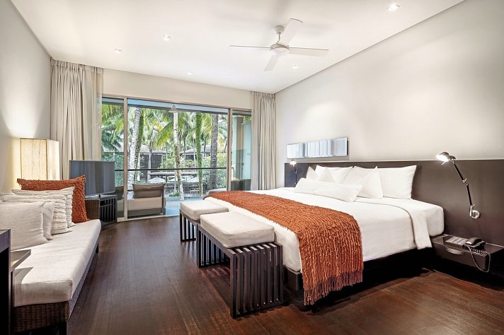 Twinpalms Surin Phuket Resort