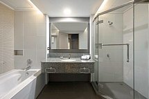 Amora Beach Resort Phuket - Wohnbeispiel Deluxe Pool Side (Zimmercodierung UD3)
