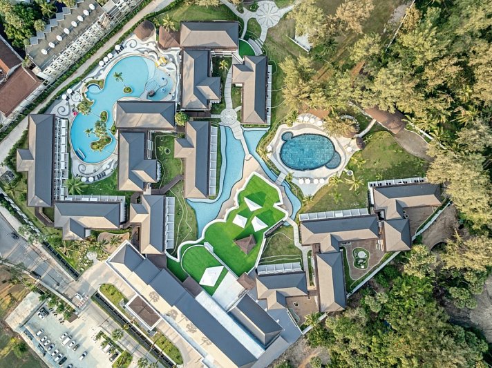 Amora Beach Resort Phuket