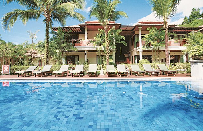 Khao Lak Bayfront Resort