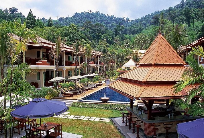 Khao Lak Bayfront Resort