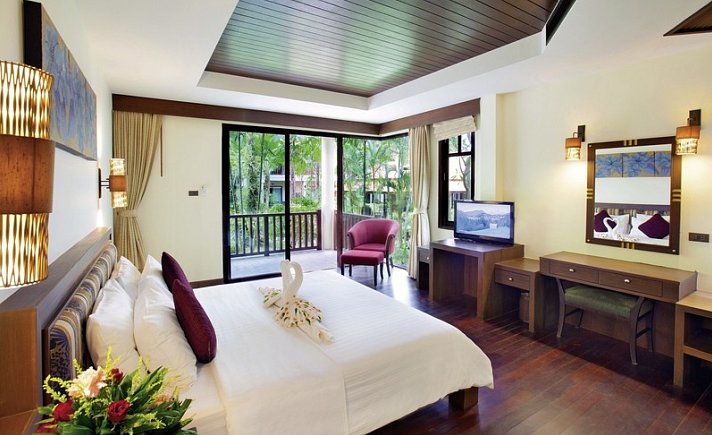 Khao Lak Bayfront Resort