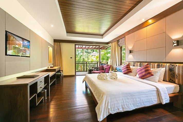 Khao Lak Bayfront Resort