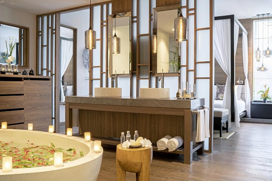 The Sarojin - Jacuzzi Pool Suite (Zimmercodierung WB4)