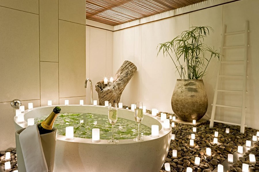 The Sarojin - Pool Residence (Zimmercodierungen UBG & UB1)