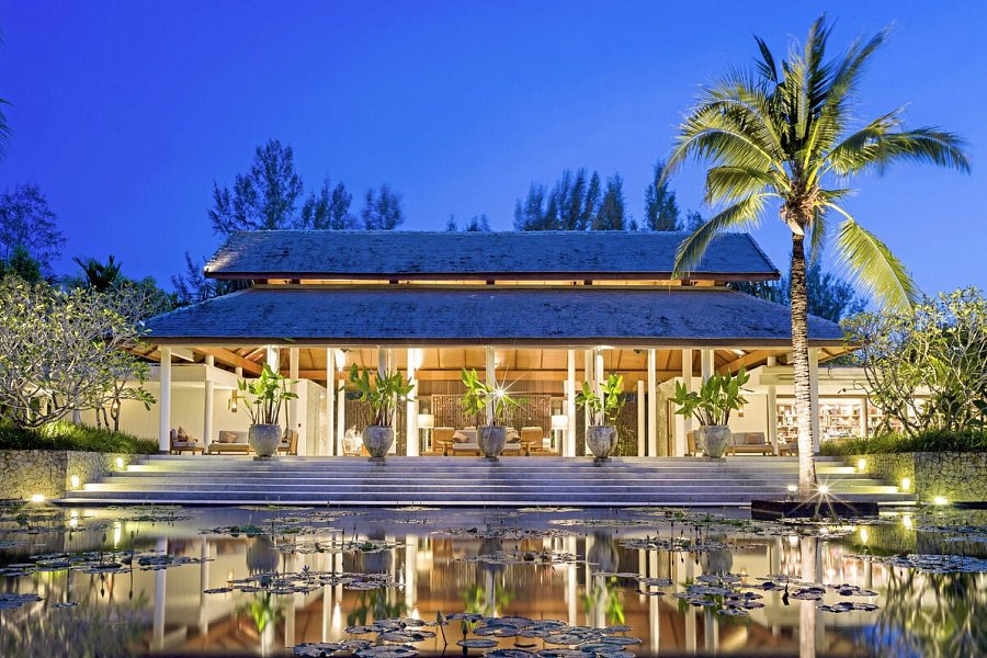 The Sarojin - Lobby