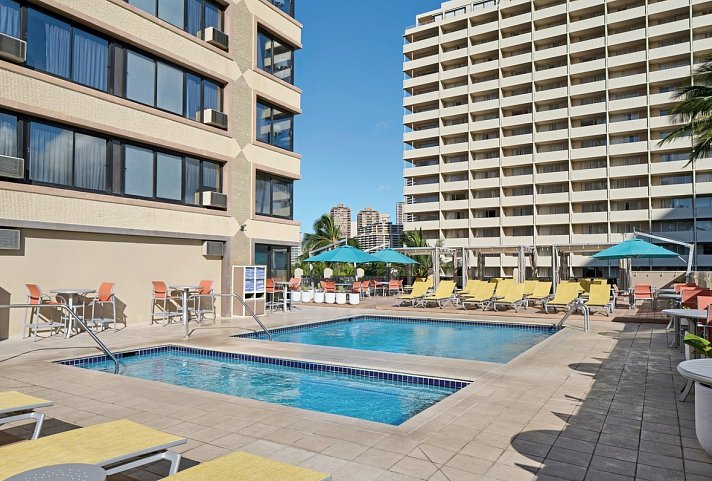 Holiday Inn Express Waikiki