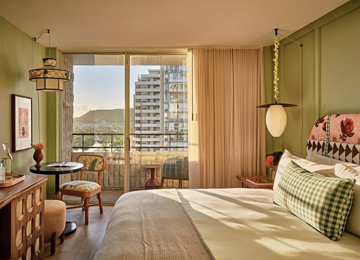Wayfinder Waikiki