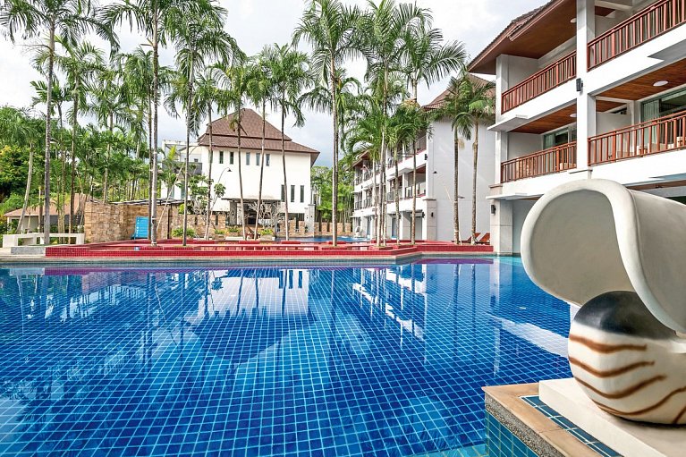 Lanta Sand Resort & Spa