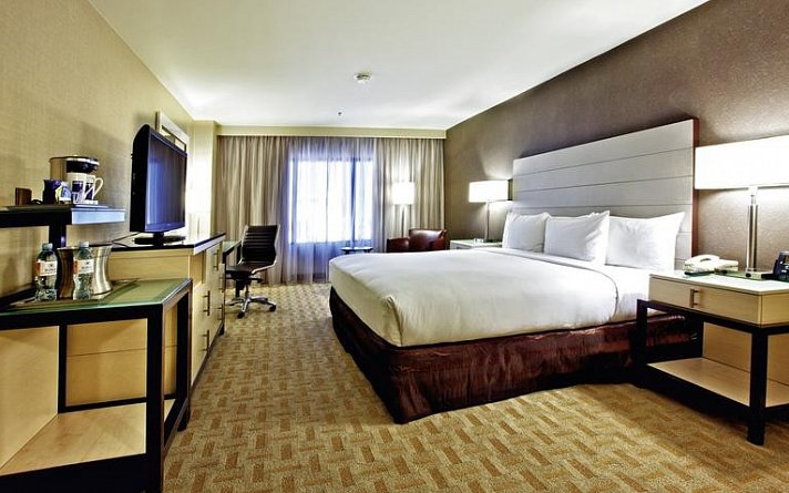 Hilton Los Angeles Airport