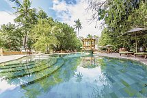 Nomad Beach Resort