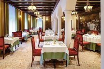 Radisson Blu Hotel, Muscat - 
