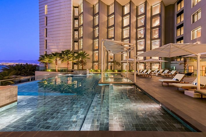 voco Muscat Al Mouj