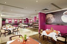 Al Falaj Hotel - Restaurant