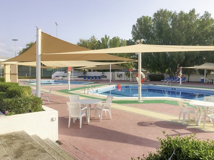 Al Falaj Hotel
