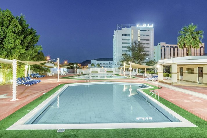 Al Falaj Hotel