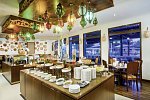 Al Falaj Hotel